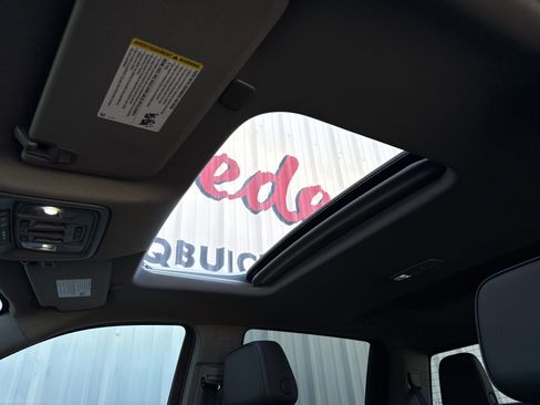 Used 2025 GMC Sierra 1500 Denali w/ Denali Reserve Package image 32