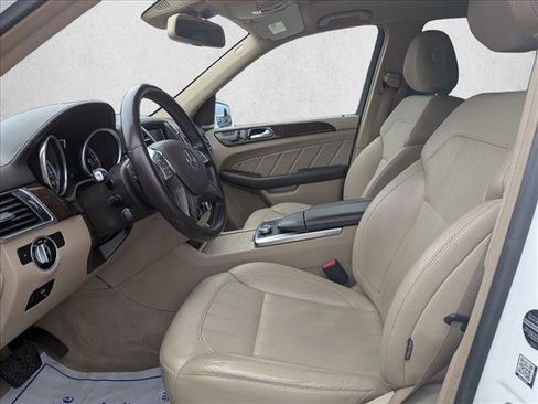 Used 2015 Mercedes-Benz GL 450 4MATIC image 10