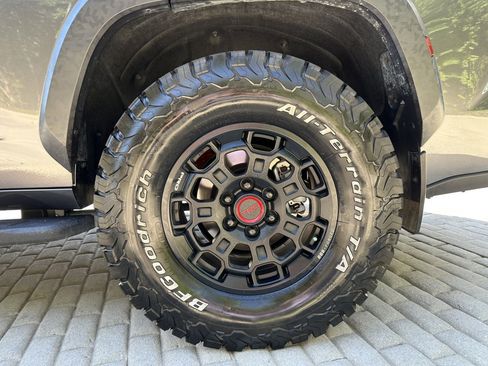 Used 2024 Toyota Sequoia TRD Pro AWD/4WD image 7