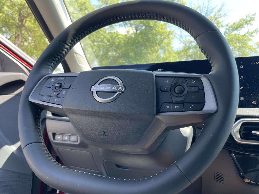 Used 2026 Nissan Sentra SV w/ SV Convenience Package FWD image 28