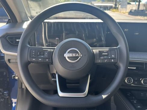 New 2025 Nissan Kicks SV w/ SV Premium Package image 17