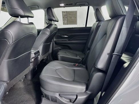 Used 2024 Toyota Grand Highlander AWD image 36