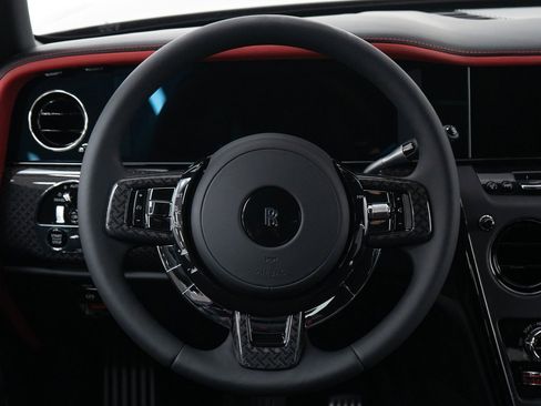 New 2026 Rolls-Royce Cullinan Black Badge image 37