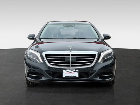 Used 2017 Mercedes-Benz S 550 S 550 4MATIC Sedan 4D image 2