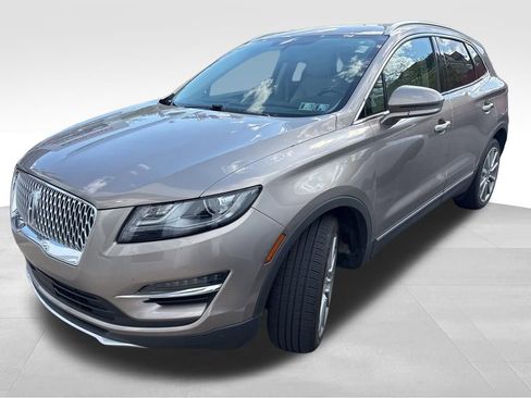Used 2019 Lincoln MKC Reserve image 1