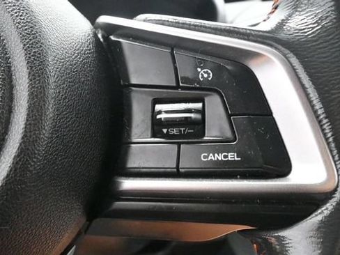Used 2019 Subaru Crosstrek 2.0i Premium AWD/4WD image 19