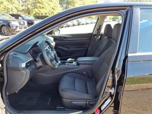 Certified 2024 Nissan Altima 2.5 S image 4