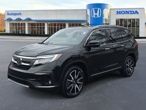Certified 2022 Honda Pilot Touring image 1