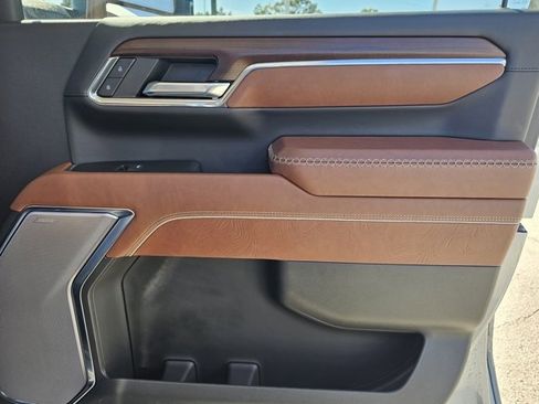 Used 2024 GMC Sierra 3500 Denali Ultimate image 22