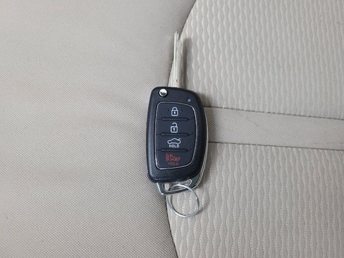Used 2017 Hyundai Sonata SE FWD image 32