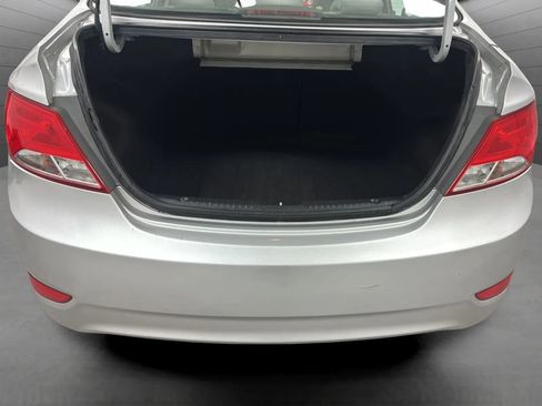 Used 2017 Hyundai Accent SE FWD image 19