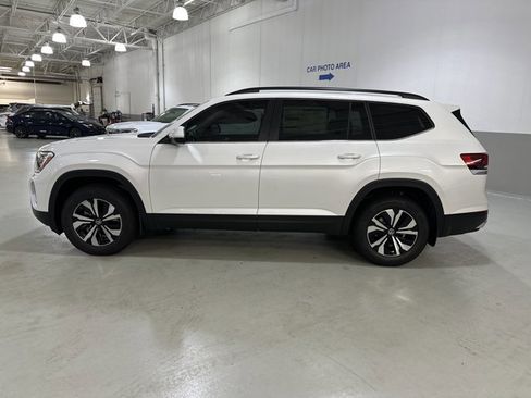 New 2026 Volkswagen Atlas SE image 5