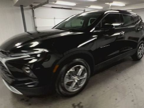 Certified 2024 Chevrolet Blazer LT w/ Convenience Package FWD image 4