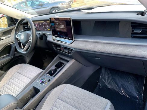 New 2026 Volkswagen Tiguan S image 10