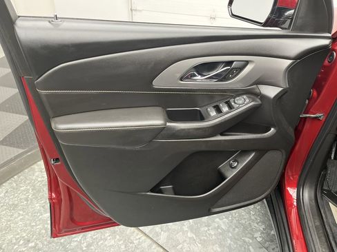 Used 2020 Chevrolet Traverse LT w/ LPO, Floor Liner Package image 6
