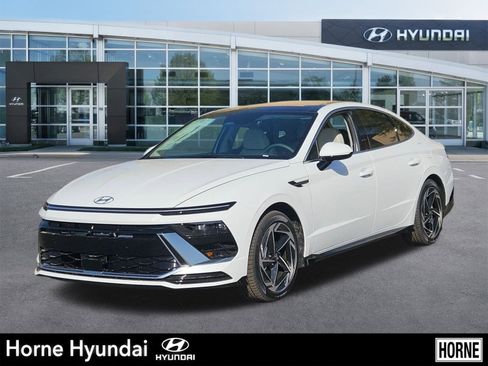 New 2025 Hyundai Sonata SEL image 1