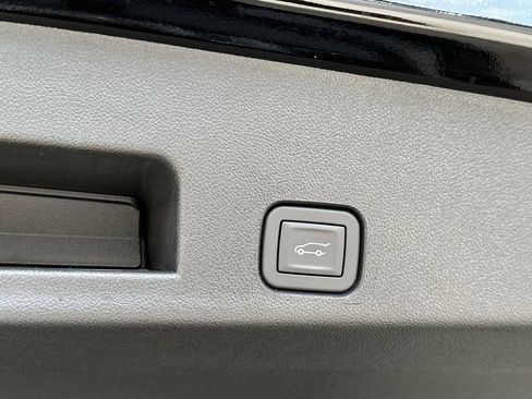 New 2026 GMC Acadia Denali w/ Super Cruise Package image 35