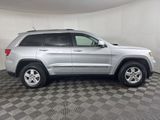Used 2013 Jeep Grand Cherokee Laredo w/ Laredo E Group image 2