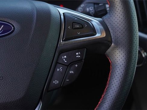 Used 2023 Ford Edge ST-Line image 28