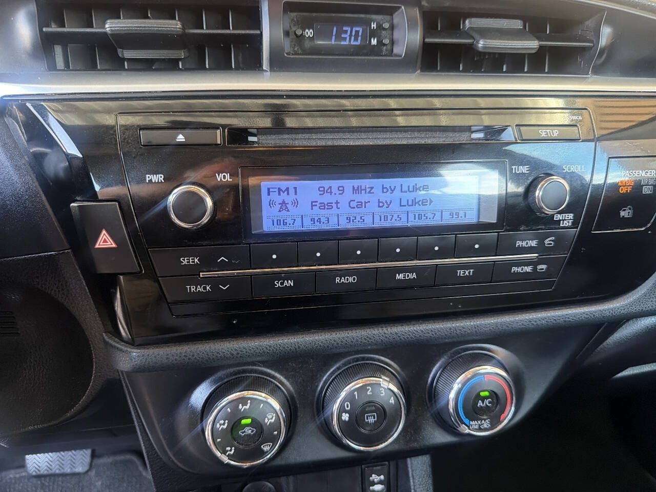 Used 2014 Toyota Corolla L FWD image 23