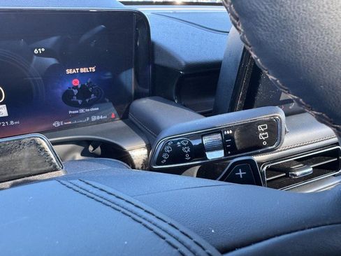 Certified 2025 Lincoln Aviator Reserve w/ Equipment Group 201A image 21