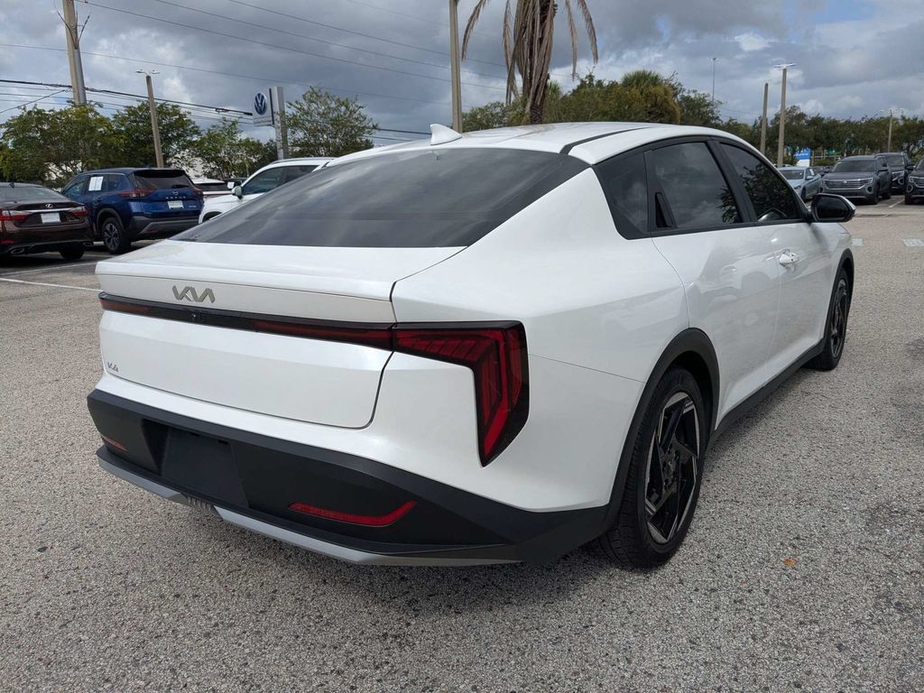Used 2025 Kia K4 EX FWD image 6