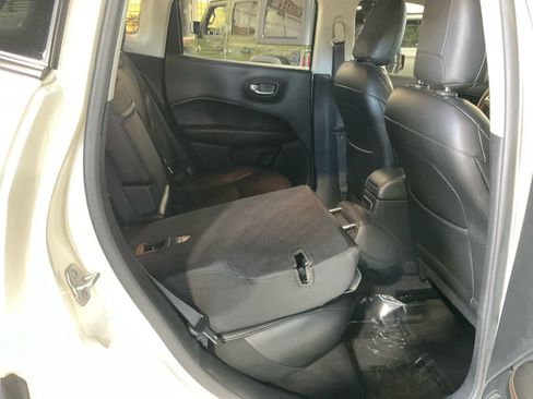 Used 2019 Jeep Compass Limited AWD/4WD image 21