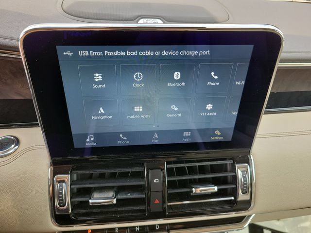 Used 2019 Lincoln Navigator Reserve w/ Cargo Package AWD/4WD image 19