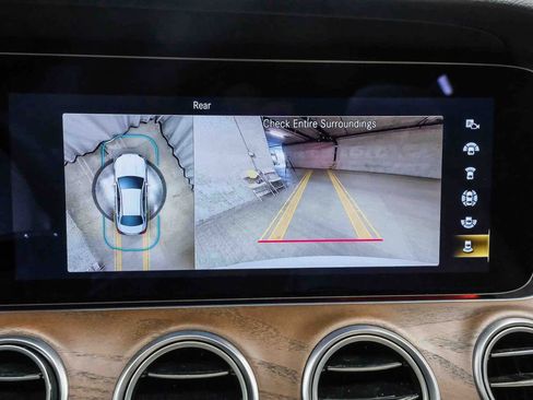 Certified 2022 Mercedes-Benz E 350 Sedan image 25