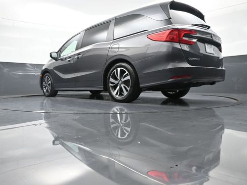 Certified 2024 Honda Odyssey Touring image 33