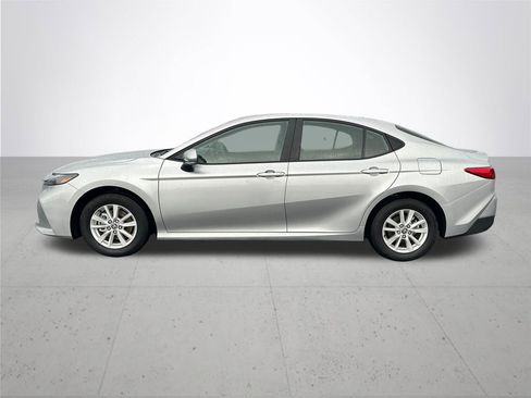 Certified 2025 Toyota Camry LE image 11