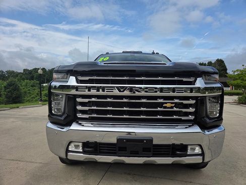 Used 2020 Chevrolet Silverado 3500 LTZ w/ LTZ Texas Edition AWD/4WD image 4