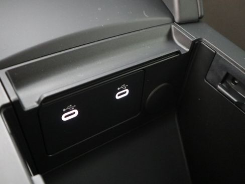 New 2026 MAZDA MAZDA3 s FWD image 31