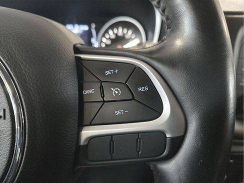 Used 2018 Jeep Compass Sport w/ Cold Weather Group AWD/4WD image 13