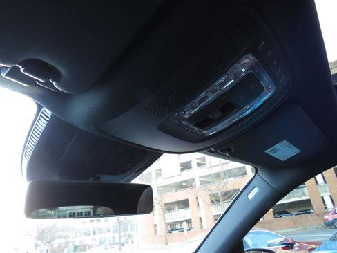 Used 2025 Mercedes-Benz GLS 450 4MATIC image 17