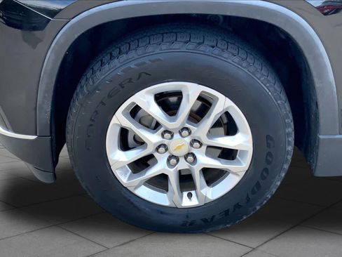 Used 2019 Chevrolet Traverse LT FWD image 11