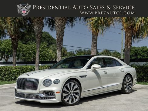 Used 2023 Bentley Flying Spur V8 AWD/4WD image 1