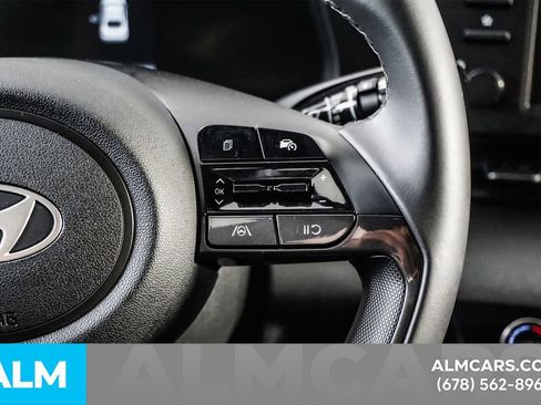 Used 2025 Hyundai Elantra Sport image 26