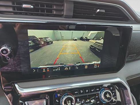 Used 2025 GMC Sierra 1500 Denali AWD/4WD image 28
