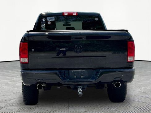 Used 2017 RAM 1500 Express w/ Black Ram 1500 Express Group AWD/4WD image 5