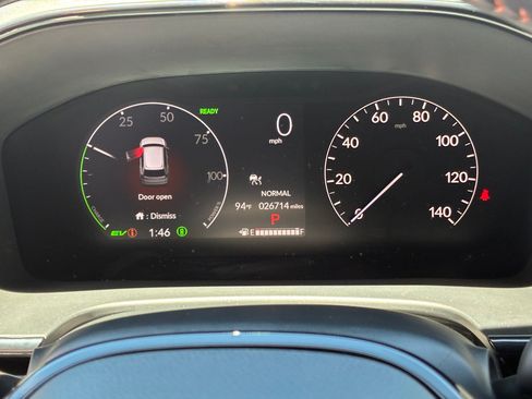 Used 2024 Honda CR-V Sport Touring image 39