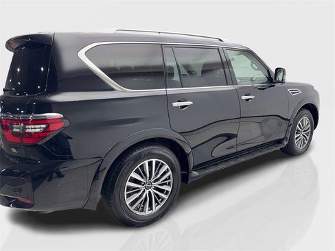 Used 2024 Nissan Armada SL image 13