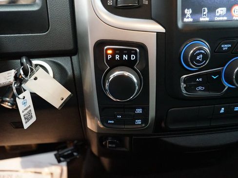 Used 2016 RAM 1500 Classic SLT image 34