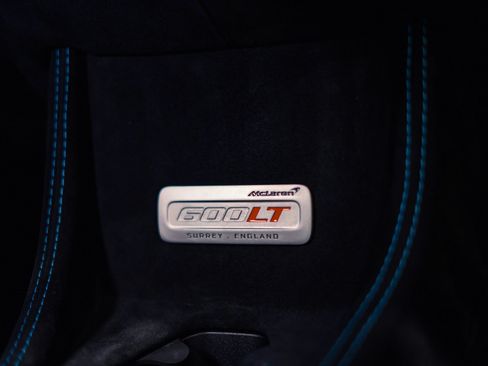Used 2020 McLaren 600LT Spider RWD image 33