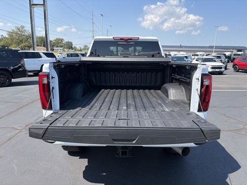 Used 2026 GMC Sierra 2500 Denali Ultimate AWD/4WD image 8