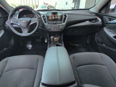 Used 2016 Chevrolet Malibu LT FWD image 15