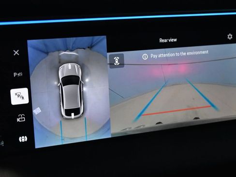 Used 2024 Porsche Macan 4 Electric image 14