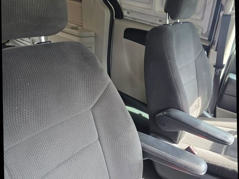 Used 2012 RAM C/V FWD image 8