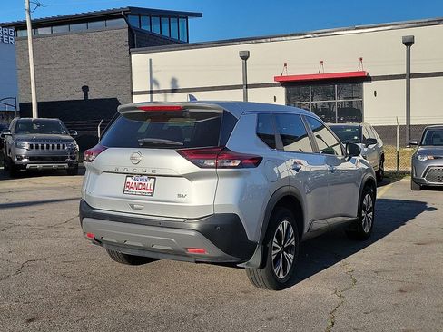 Used 2023 Nissan Rogue SV image 5