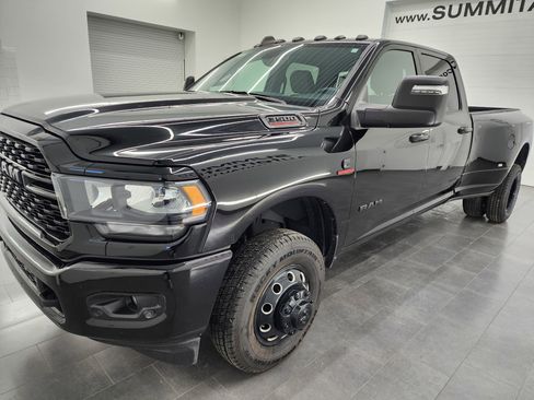 Used 2024 RAM 3500 Big Horn w/ Night Edition image 7